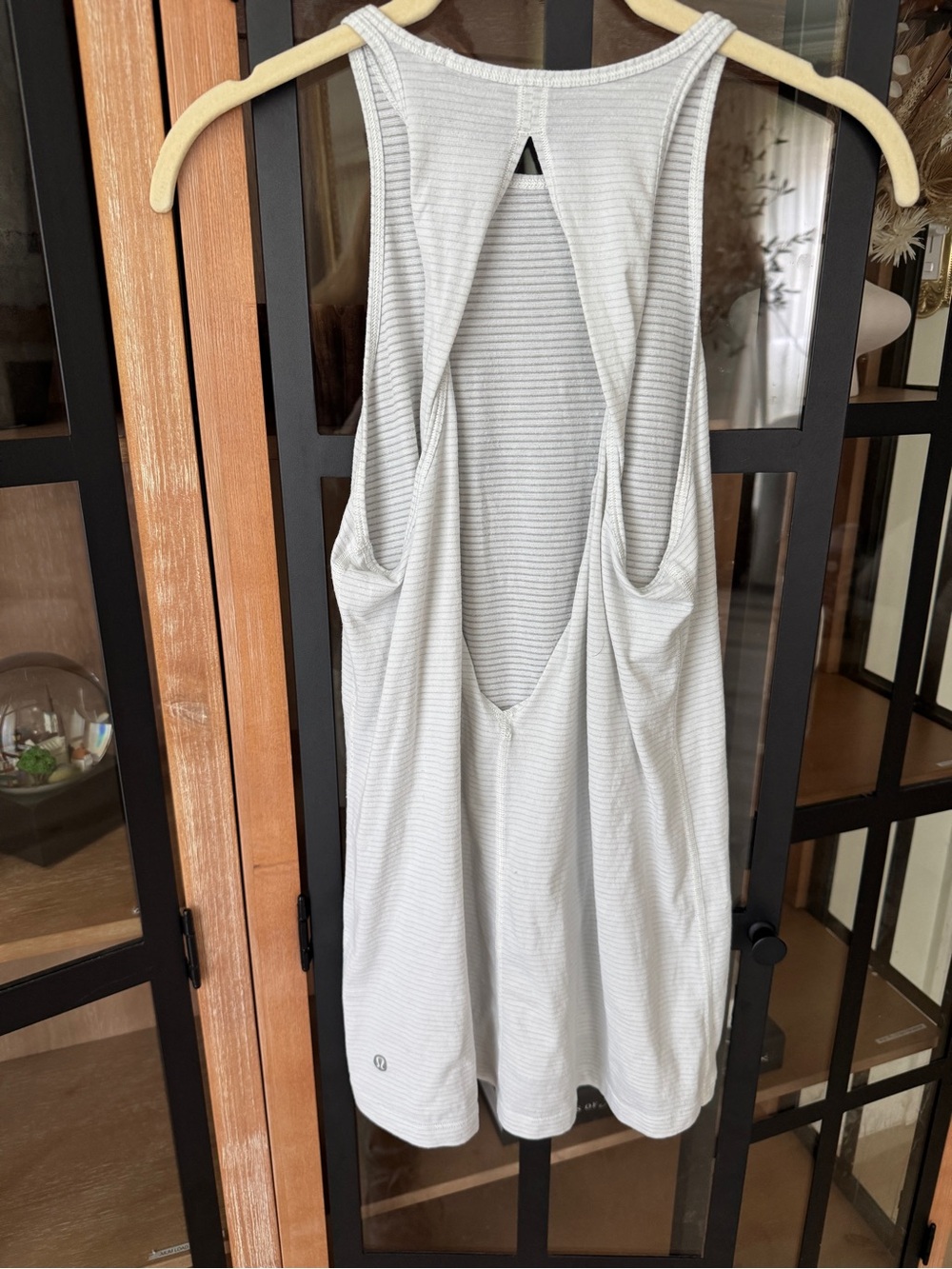 Lululemon Trapeze Twist Tank top Heathered White open back luon light striped